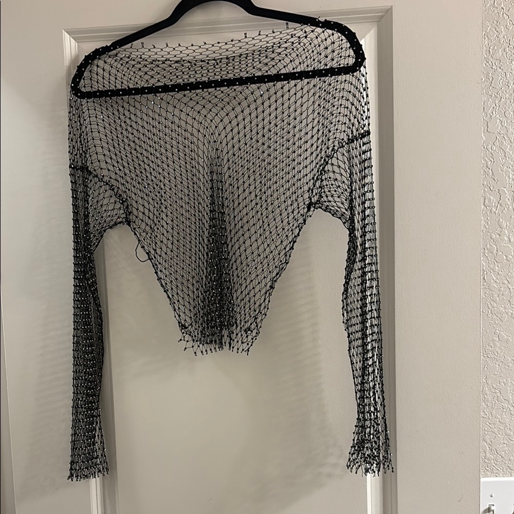 Black Mesh crop top - Picture 6 of 11